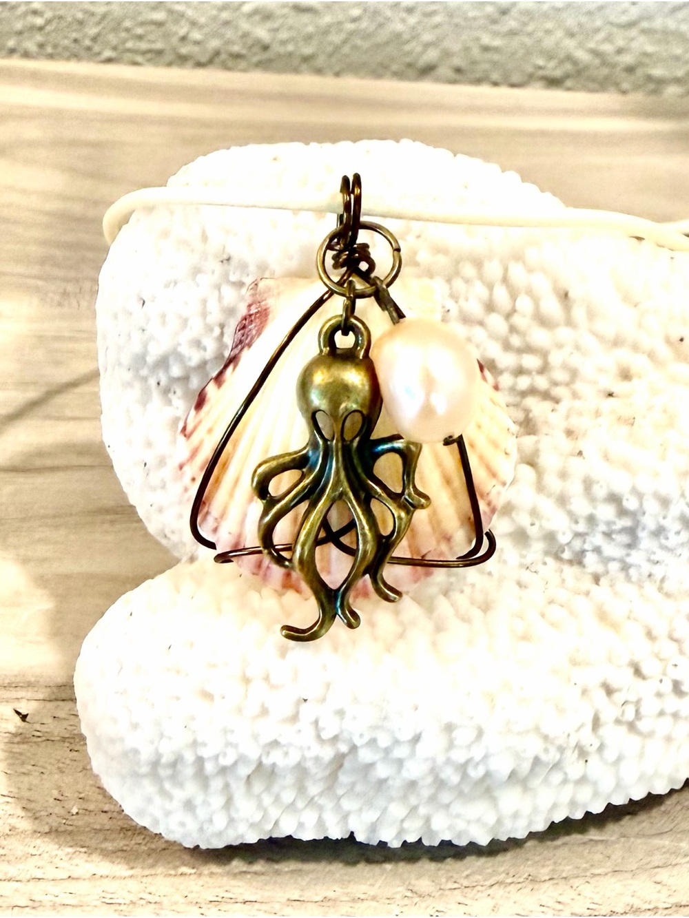 107. Fall Vibes!🍃🍂🍁 Octopus Charm Pearl and Seashell Pendant Necklace